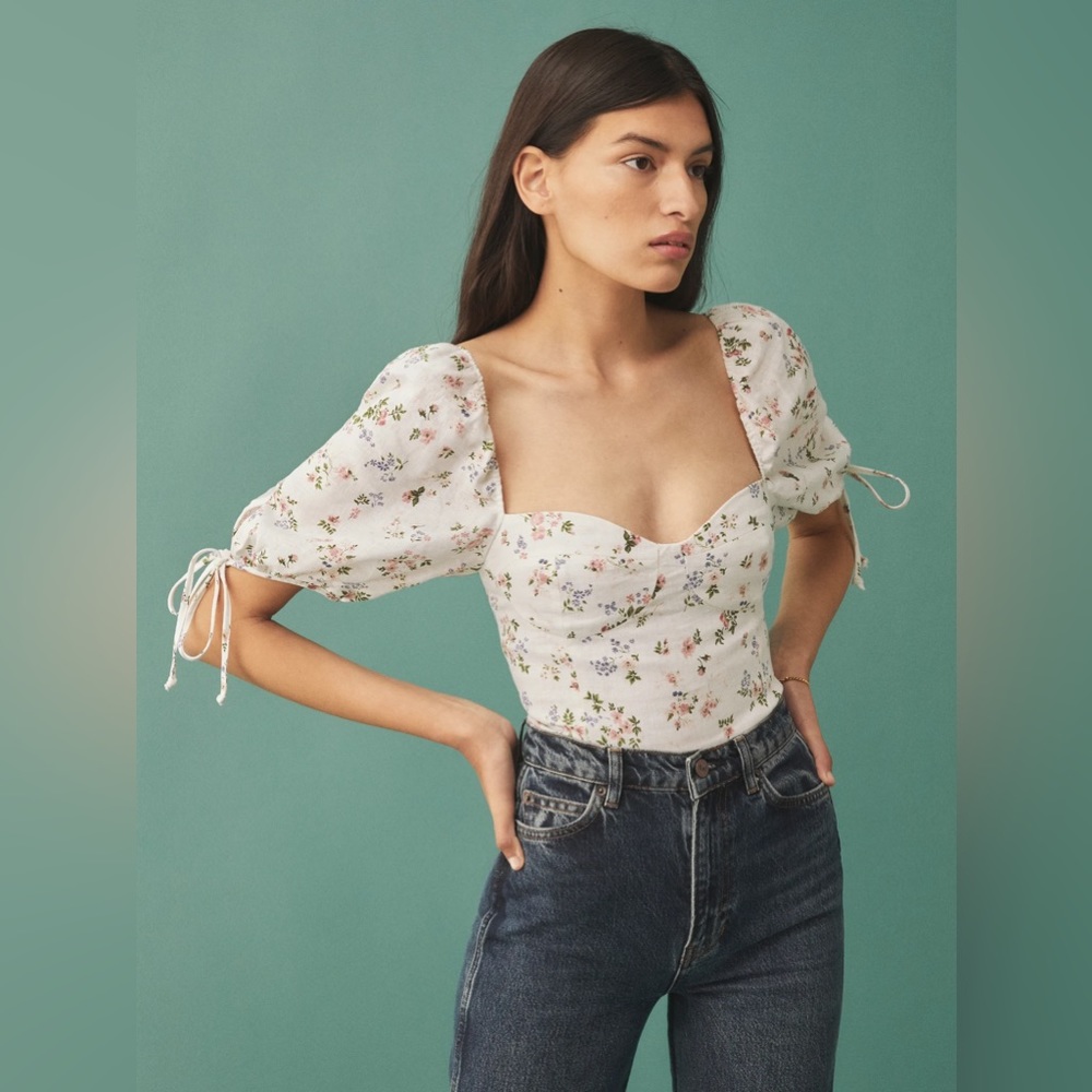 Reformation Maryland Linen Top in “carine”